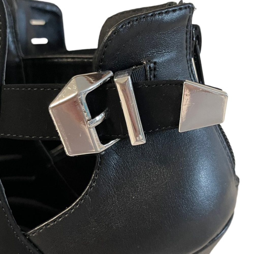 Anne Michelle Momentum 99 Black Faux Leather Pointed Toe Vented Upper Bootie 7.5 - Picture 9 of 13
